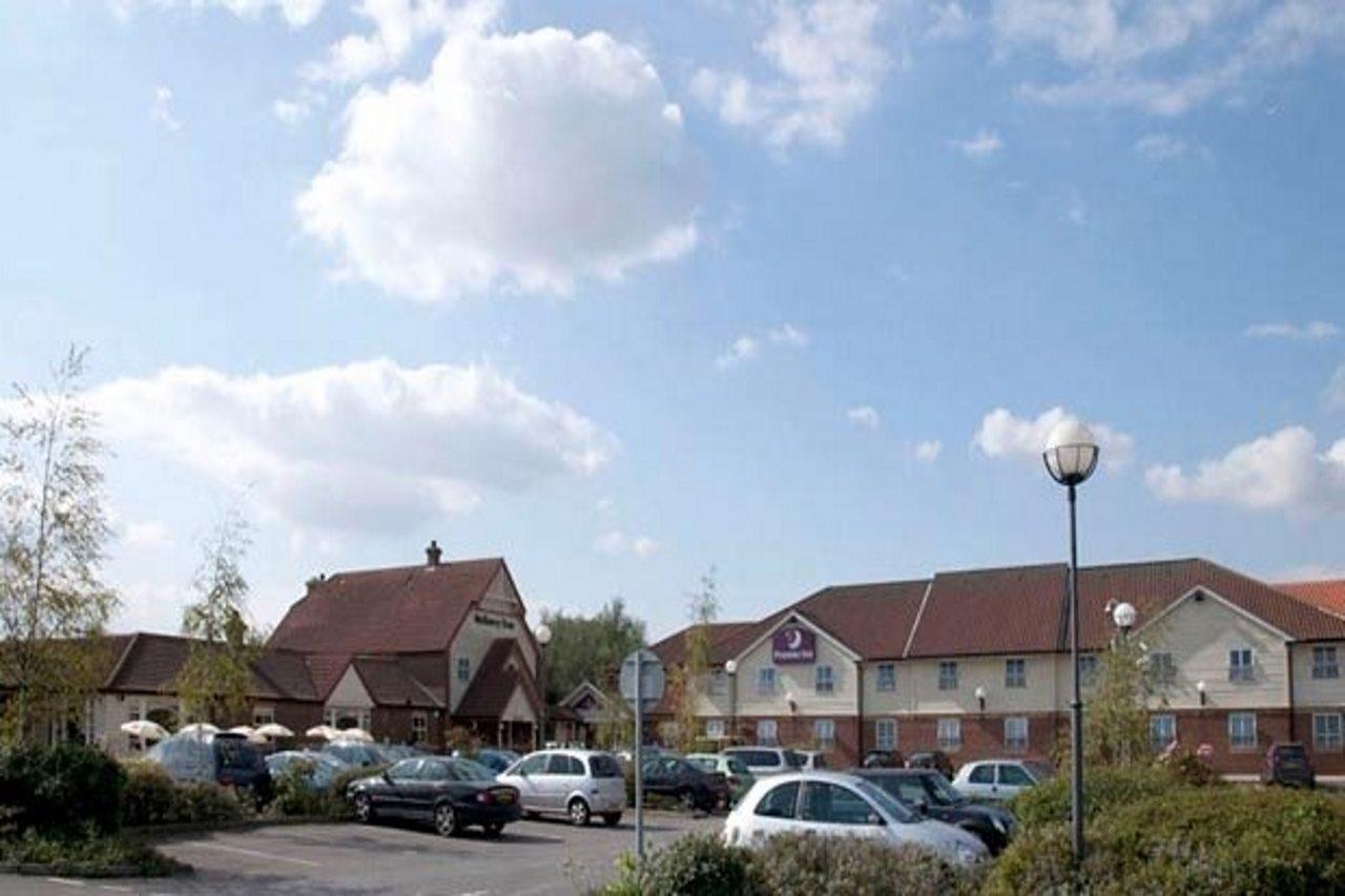 Premier Inn Braintree - A120 Exterior foto
